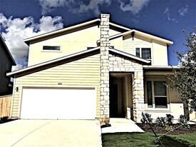 8012 Turnberry Ln in Austin, TX - Building Photo