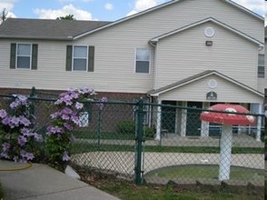 Madison Ridge Apartments in Dickson, TN - Building Photo - Building Photo