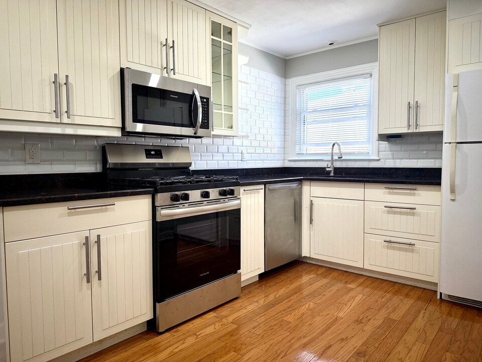 136 Chestnut St, Unit 2 in Garfield, NJ - Foto de edificio