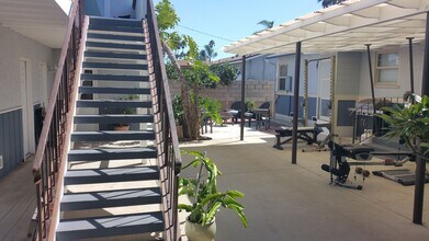 1616 S Tremont St-Unit -Unit B in Oceanside, CA - Building Photo - Building Photo