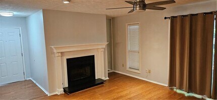 207 Cumberland Ct SE in Smyrna, GA - Building Photo - Building Photo