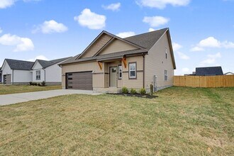 366 Galway Dr in Clarksville, TN - Building Photo - Building Photo