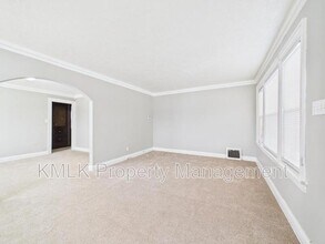 916 Peckham St in Akron, OH - Building Photo - Building Photo