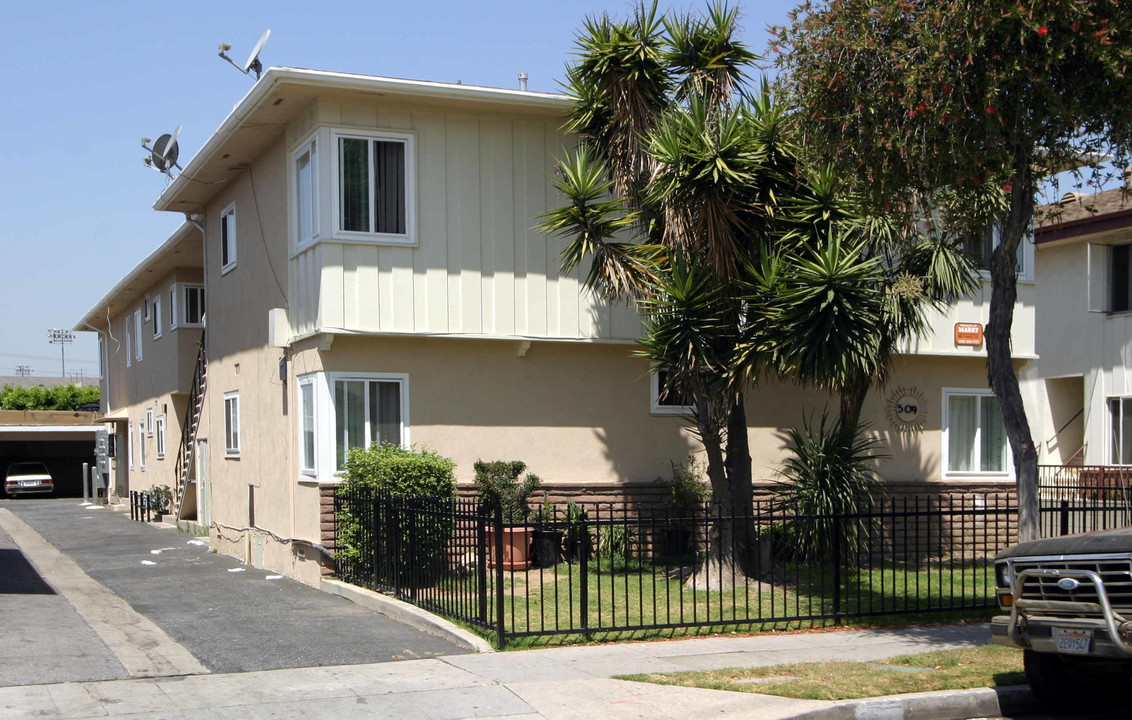 509-& 517 S Eucalyptus Ave in Inglewood, CA - Building Photo