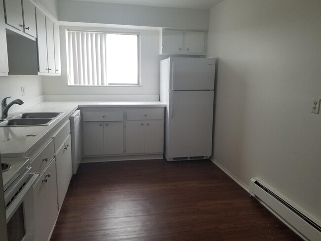 1820 Axtell Dr in Troy, MI - Building Photo - Building Photo