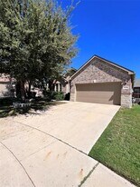 3525 Twin Pines Dr in Keller, TX - Building Photo