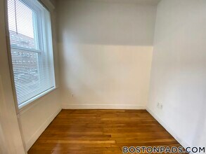 89 Park Dr in Boston, MA - Building Photo - Building Photo