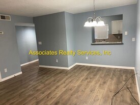 1324 SW 61st Terrace in Gainesville, FL - Building Photo