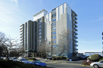 Harbor House in Seattle, WA - Building Photo - Building Photo