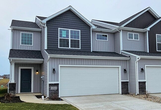 property at 1261 W Hamilton Rd N