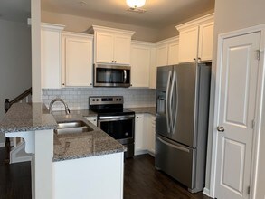 405 Birr Dr in Spring Hill, TN - Building Photo - Building Photo