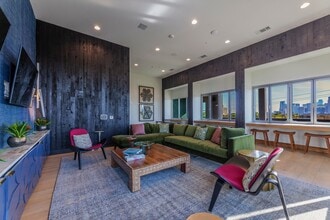 4600 Ross in Dallas, TX - Building Photo - Building Photo