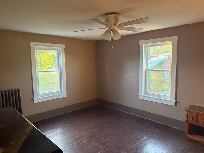 property at 401 Loch Lomond Rd