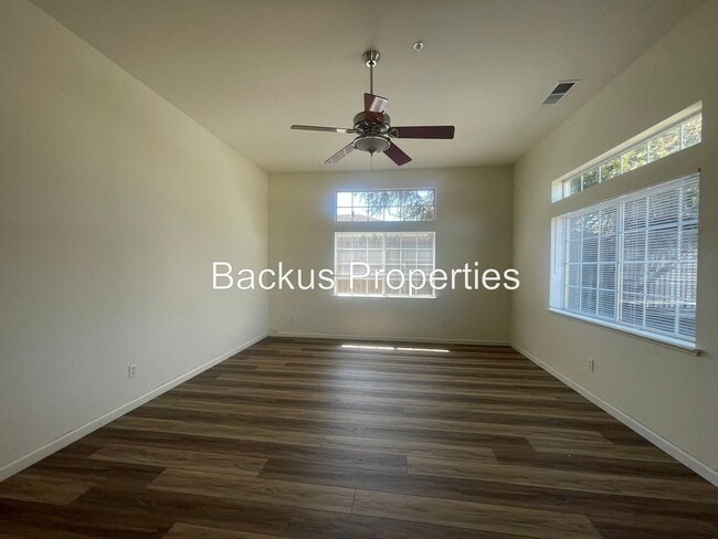 1622 Spumante Way in Gonzales, CA - Building Photo - Building Photo