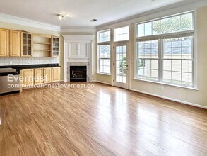 43559 Mink Meadows St in Chantilly, VA - Building Photo - Building Photo