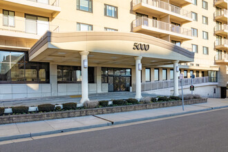 5000 Boardwalk in Ventnor City, NJ - Building Photo - Building Photo