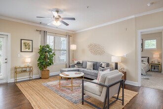 Avonlea Square in Smyrna, GA - Foto de edificio - Interior Photo