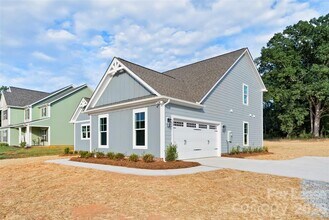 820 N Rocky River Rd in Monroe, NC - Building Photo - Building Photo