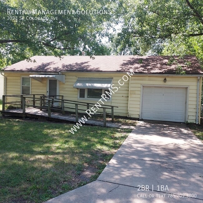 property at 3023 SE Colorado Ave