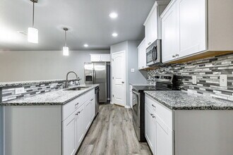 1213 N Chicago Ave in Lubbock, TX - Building Photo - Building Photo