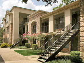 Sendera At Greenway in Houston, TX - Building Photo - Building Photo