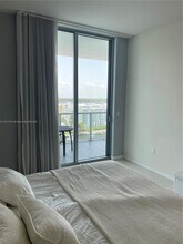 7928 East Dr in North Bay Village, FL - Building Photo - Building Photo