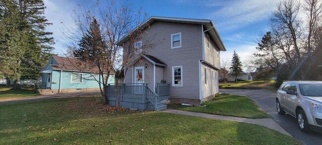 property at 2228 Selmser Ave