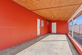150 E 12th St in Hialeah, FL - Building Photo - Building Photo