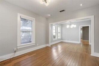 1002 Juniper St in Austin, TX - Building Photo - Building Photo