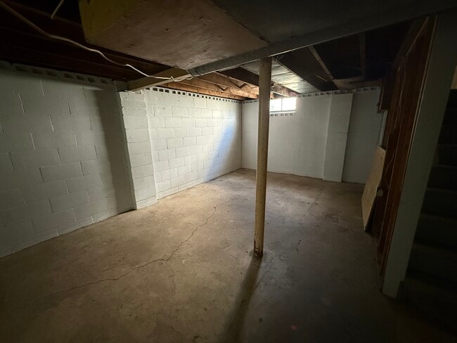 182 Crystal Lake Dr in Pontiac, MI - Building Photo - Building Photo