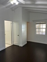 1214 Madrid St in Coral Gables, FL - Building Photo - Building Photo