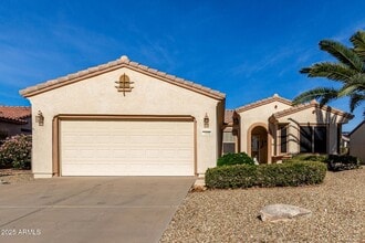 15448 W Moonlight Way in Surprise, AZ - Building Photo - Building Photo