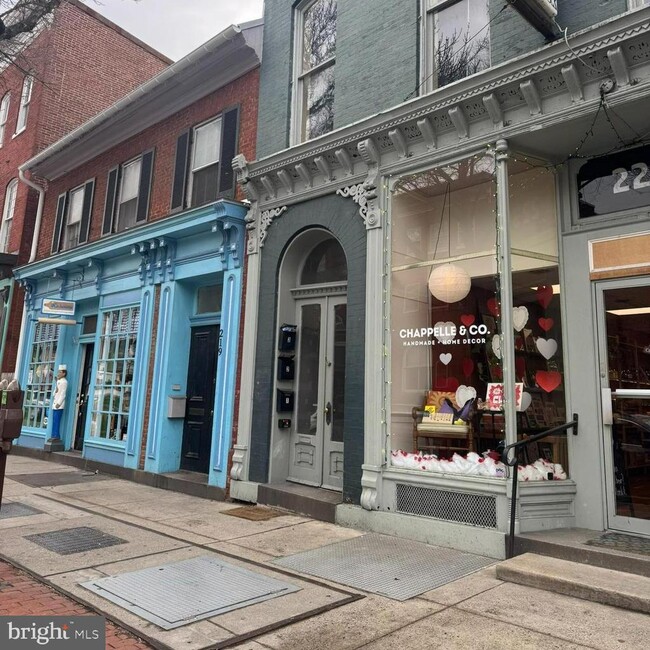 property at 221 N Market St