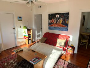 3005 Huntingdon Ave in Baltimore, MD - Foto de edificio - Building Photo