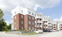 Building Photo - Crossroad Towers Apartments in Pittsburgh, Pennsylvania