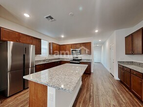 10608 W Atlantis Wy in Tolleson, AZ - Building Photo - Building Photo