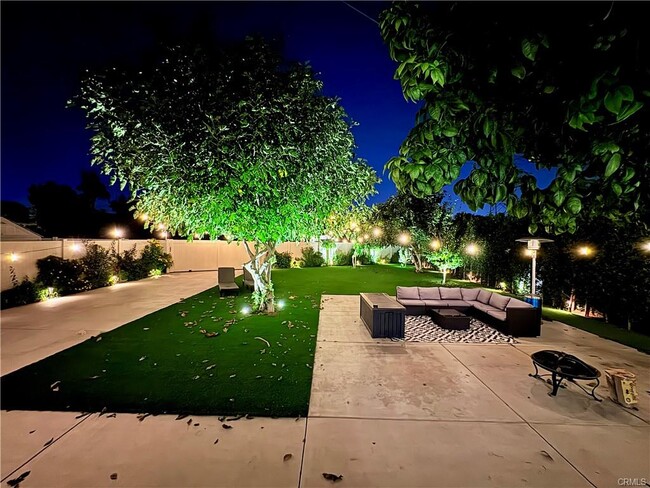 property at 502 N Avon St