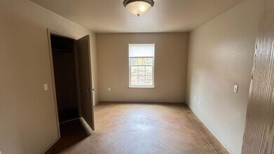 112 E Carthage Ave in Russellville, AR - Building Photo - Building Photo