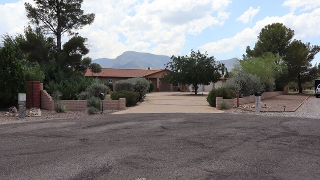2428 E Sauk Ct in Sierra Vista, AZ - Building Photo - Building Photo