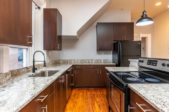 257 S Limestone in Lexington, KY - Building Photo - Building Photo