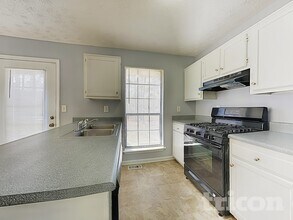 2637 Cimmaron Trail in Lithia Springs, GA - Building Photo - Building Photo