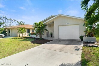 646 99th Ave N in Naples, FL - Building Photo - Building Photo