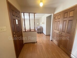 182 Seneca Crescent in Thunder Bay, ON - Building Photo - Building Photo
