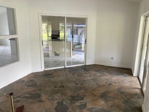 130 Price St in Naples, FL - Building Photo - Building Photo