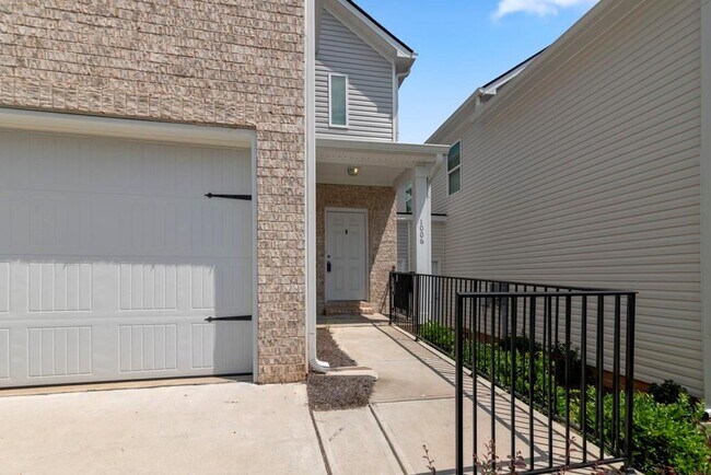 1006 Valley Rock Dr in Lithonia, GA - Building Photo - Building Photo