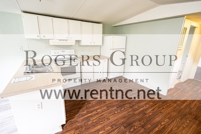 241 Hidden Lake Ln in Kittrell, NC - Building Photo - Building Photo