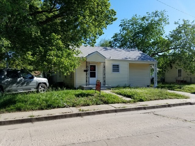 1407 E Morris St in Wichita, KS - Foto de edificio