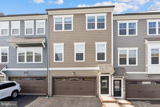 property at 1750 Blue Spruce St