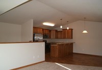 Bakken Twinhomes in Minot, ND - Building Photo - Building Photo