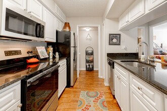 The Park at Palermo Apartments in Tampa, FL - Foto de edificio - Building Photo